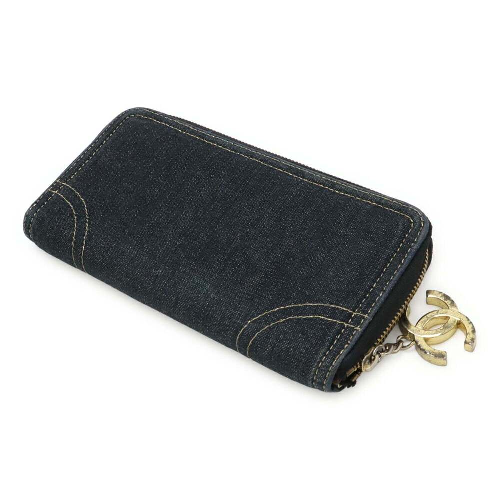 CHANEL Leather Logo Wallet - Picture 3 of 9